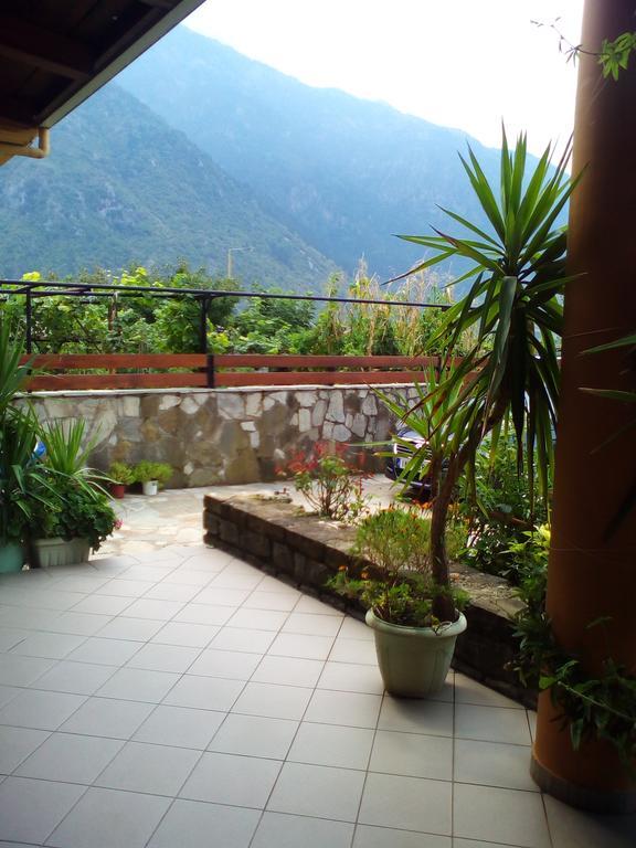 Hotel Aoos Konitsa Buitenkant foto