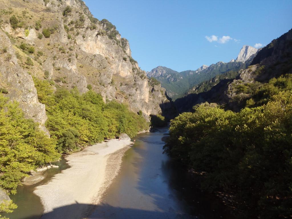 Hotel Aoos Konitsa Buitenkant foto